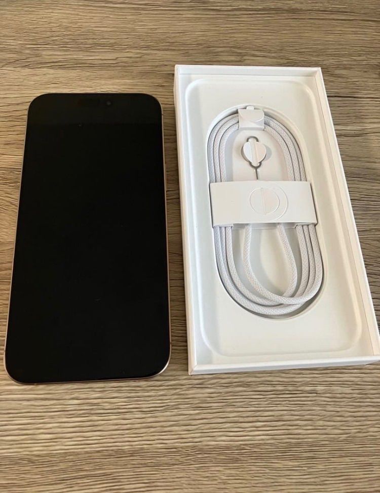 新品同等】iPhone 16 Pro Max 256GB （店頭展示品） - メルカリ