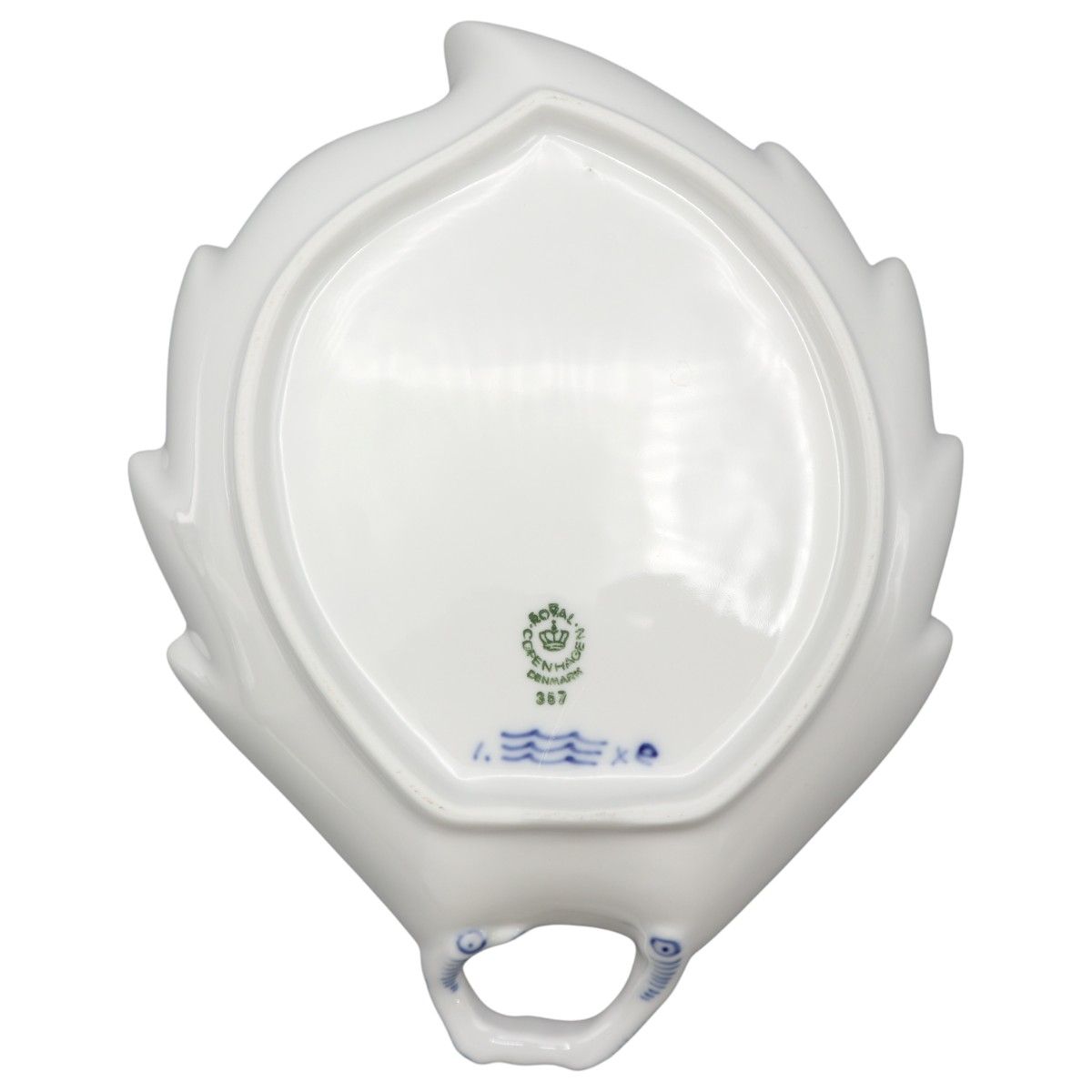  Royal Copenhagen ロイヤルコペンハーゲン ブルーフルーテッド プレイン リーフディッシュ 約23 cm K 2601-t 022 SG 皿 食器