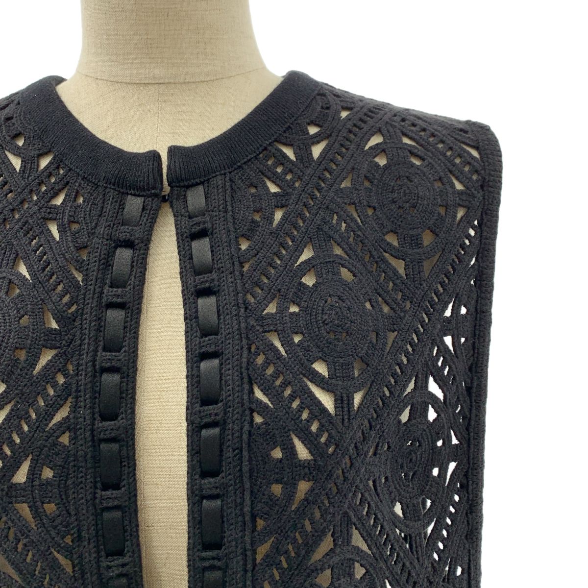 ⭐︎新品　Ballsey トゥモローランド　ブラックノースリーブベスト⭐︎ Ballsey | TOMORROWLAND / トゥモローランド （レディース） ベスト