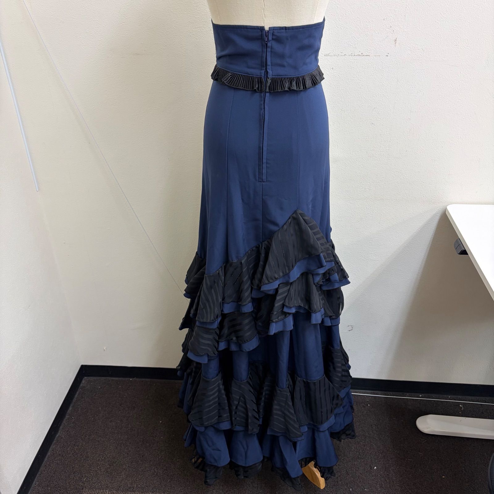 【美品 フラメンコ衣装】ネイビー HERMOSA IBERIA 上下セット 紺色 HERMOSA】 フラメンコ衣装 スカート ファルダ ネイビー ストライプ