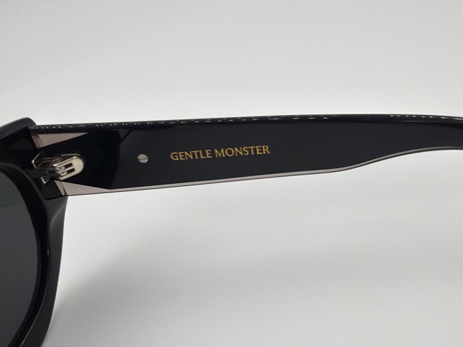 GENTLE MONSTER Benven 01 ブラックサングラス - メルカリ