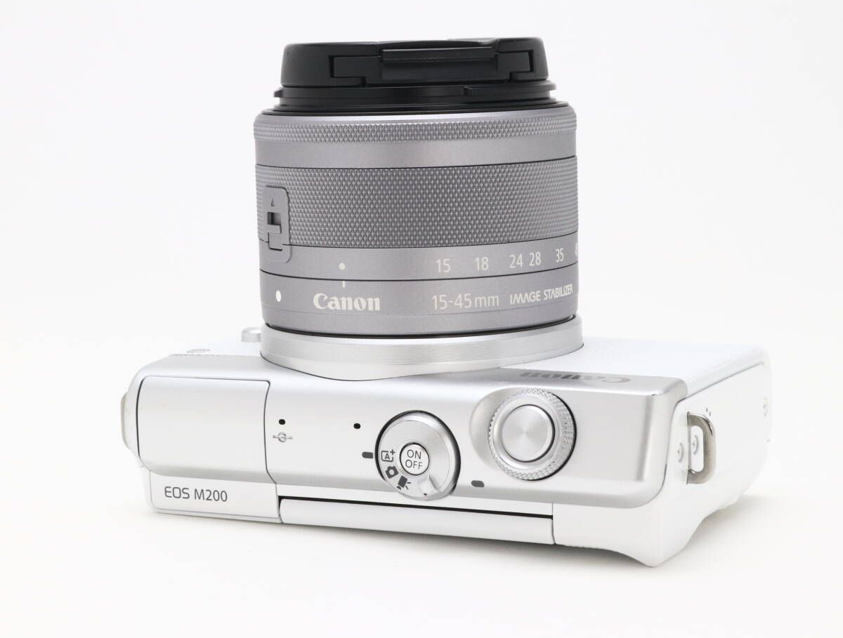 Canon EOS M200 ホワイト 22mm/15-45mm等レンズ付き Amazon | Canon ミラーレス一眼カメラ EOS M200 標準ズームキット