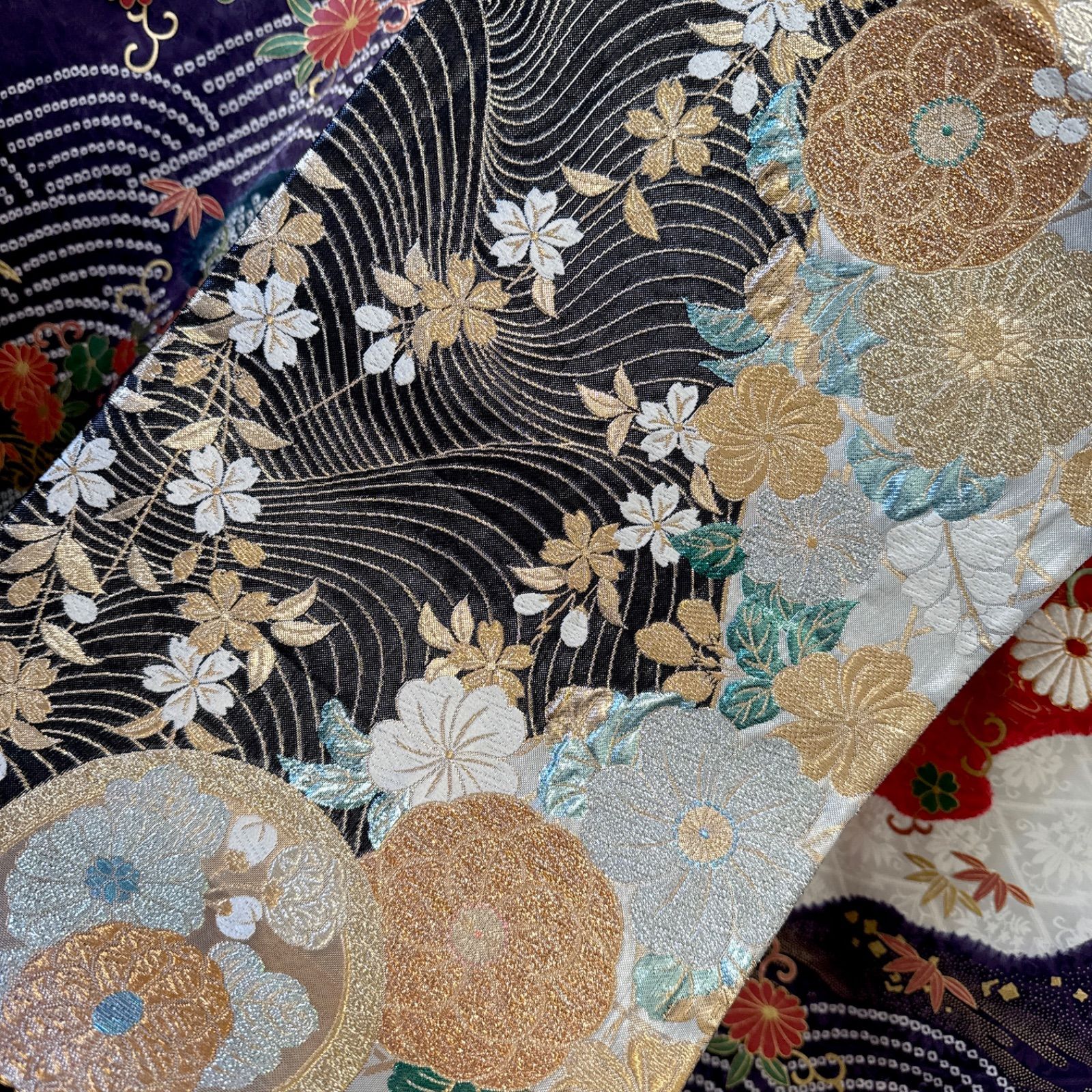 【振袖フルセット】極美品 鹿の子絞り文様×市松模様 正絹 七宝花文様袋帯セット 振袖フルセット】極美品 鹿の子絞り文様×市松模様 正絹 七宝花文様袋帯