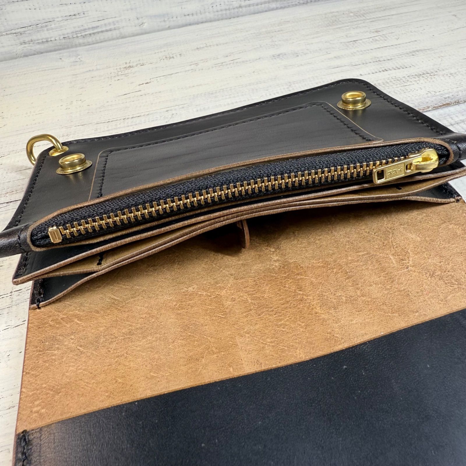 トラッカーウォレット ミドル 3層】ホースバット ゴールド YKK - メルカリ