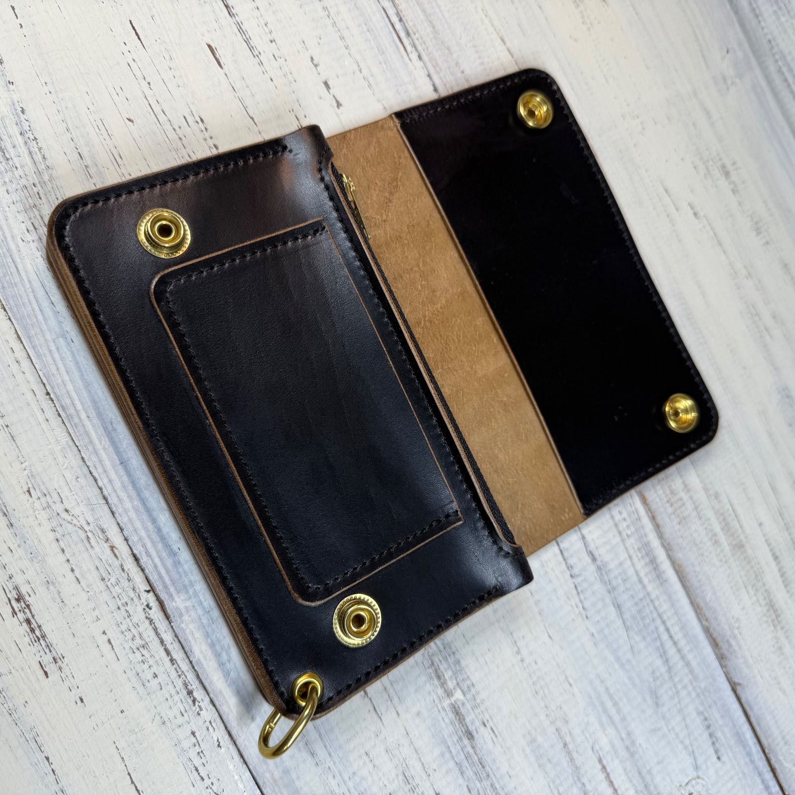 トラッカーウォレット ミドル 3層】ホースバット ゴールド YKK - メルカリ