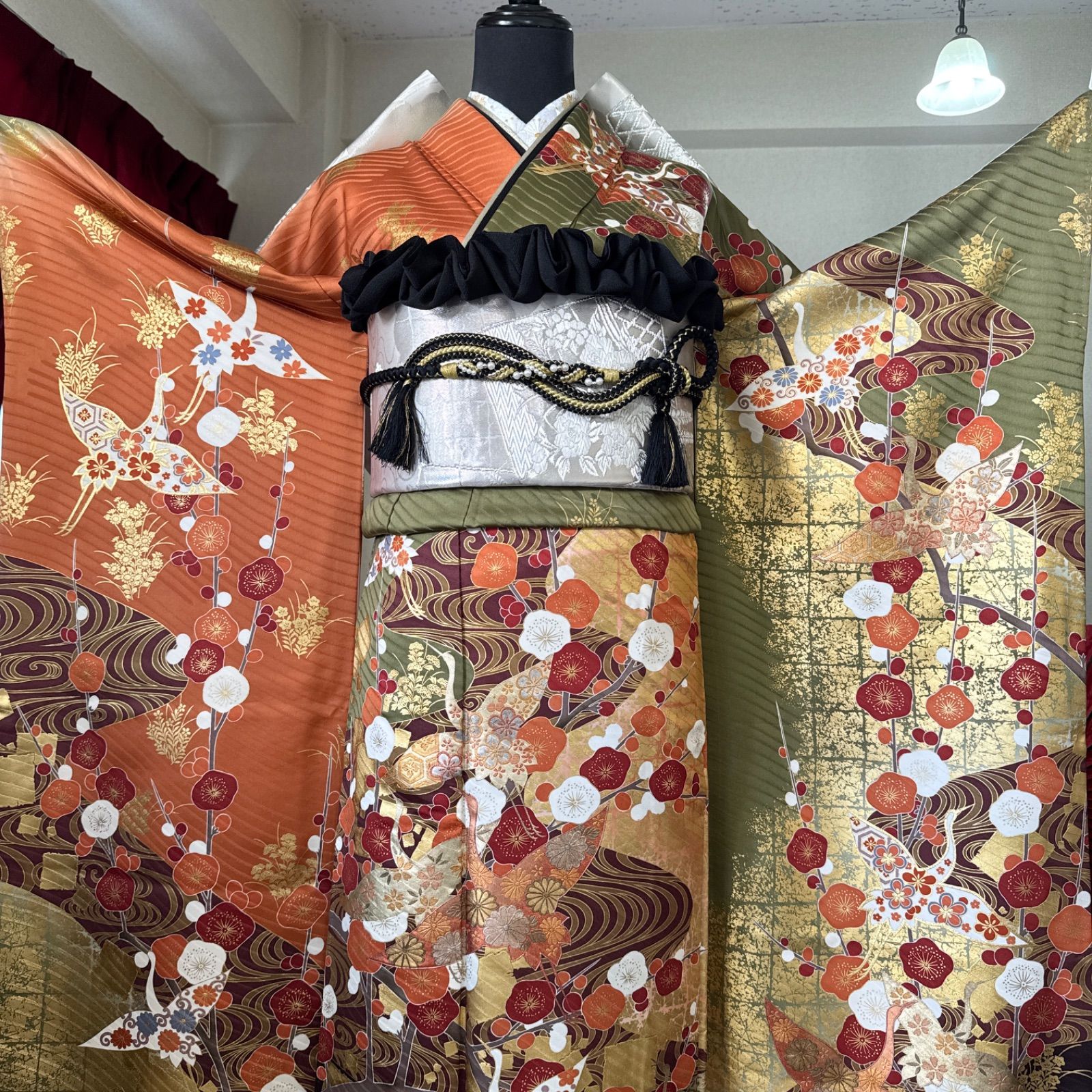 豪華振袖セット(4点)・袋帯・半衿・重ね衿・古典柄・舞桜・飛鶴・梅