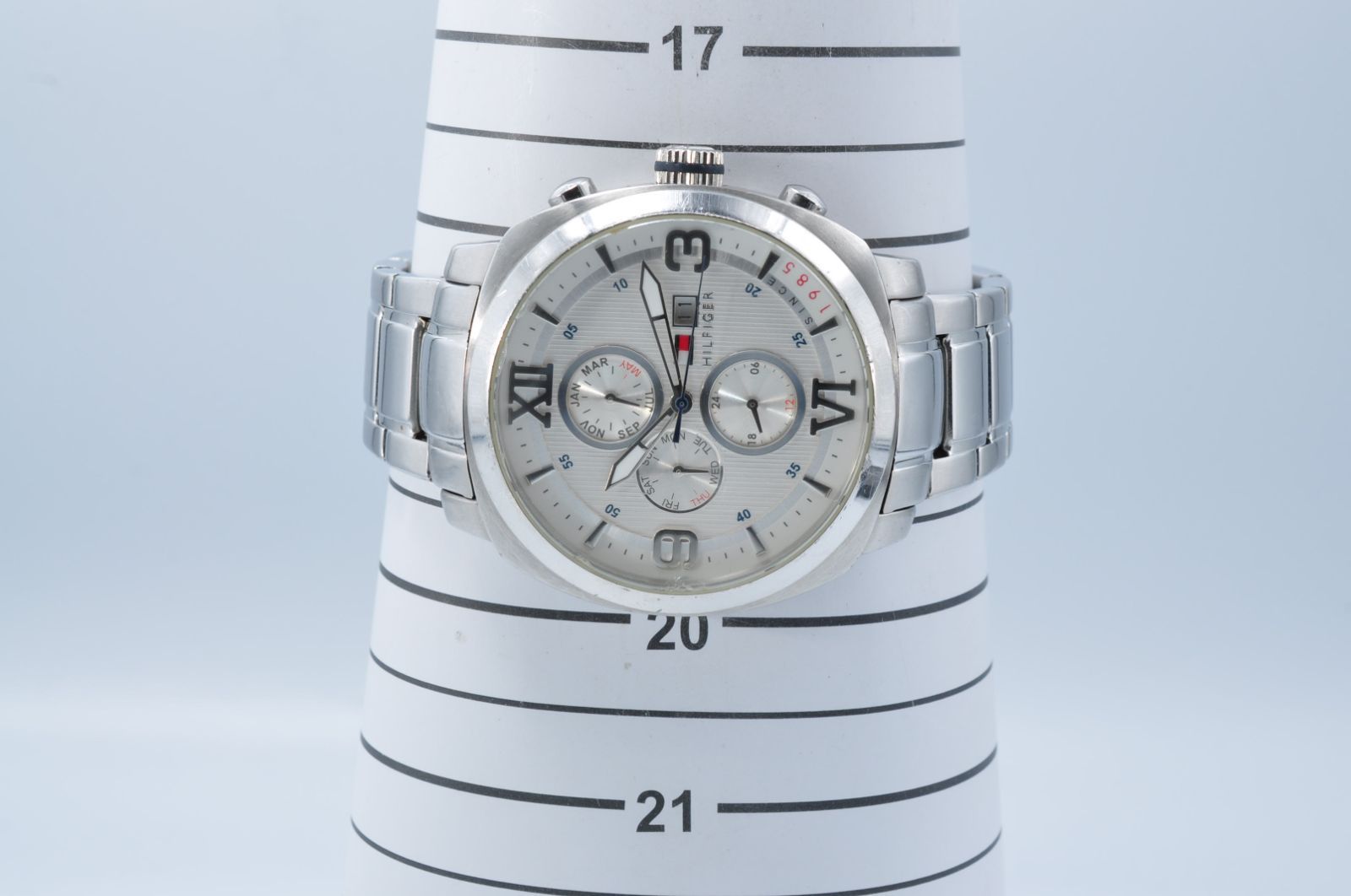TOMMY HILFIGER トミーヒルフィガー Quartz クォーツトリプル 