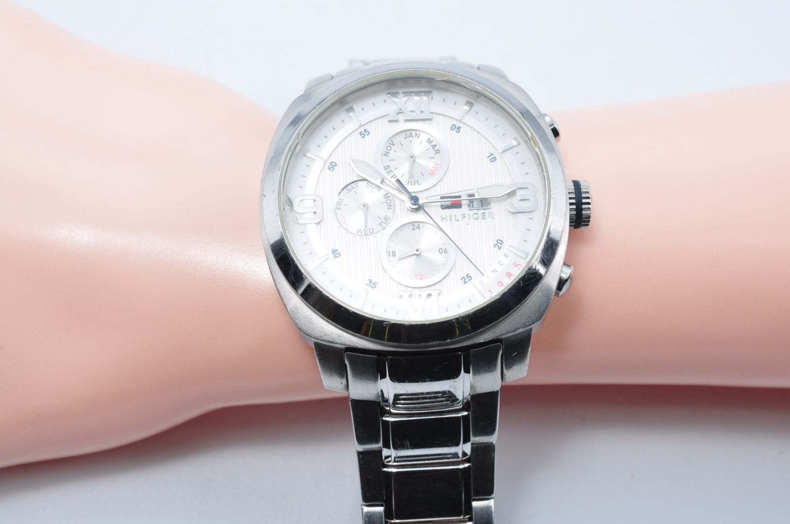 TOMMY HILFIGER トミーヒルフィガー Quartz クォーツトリプル 