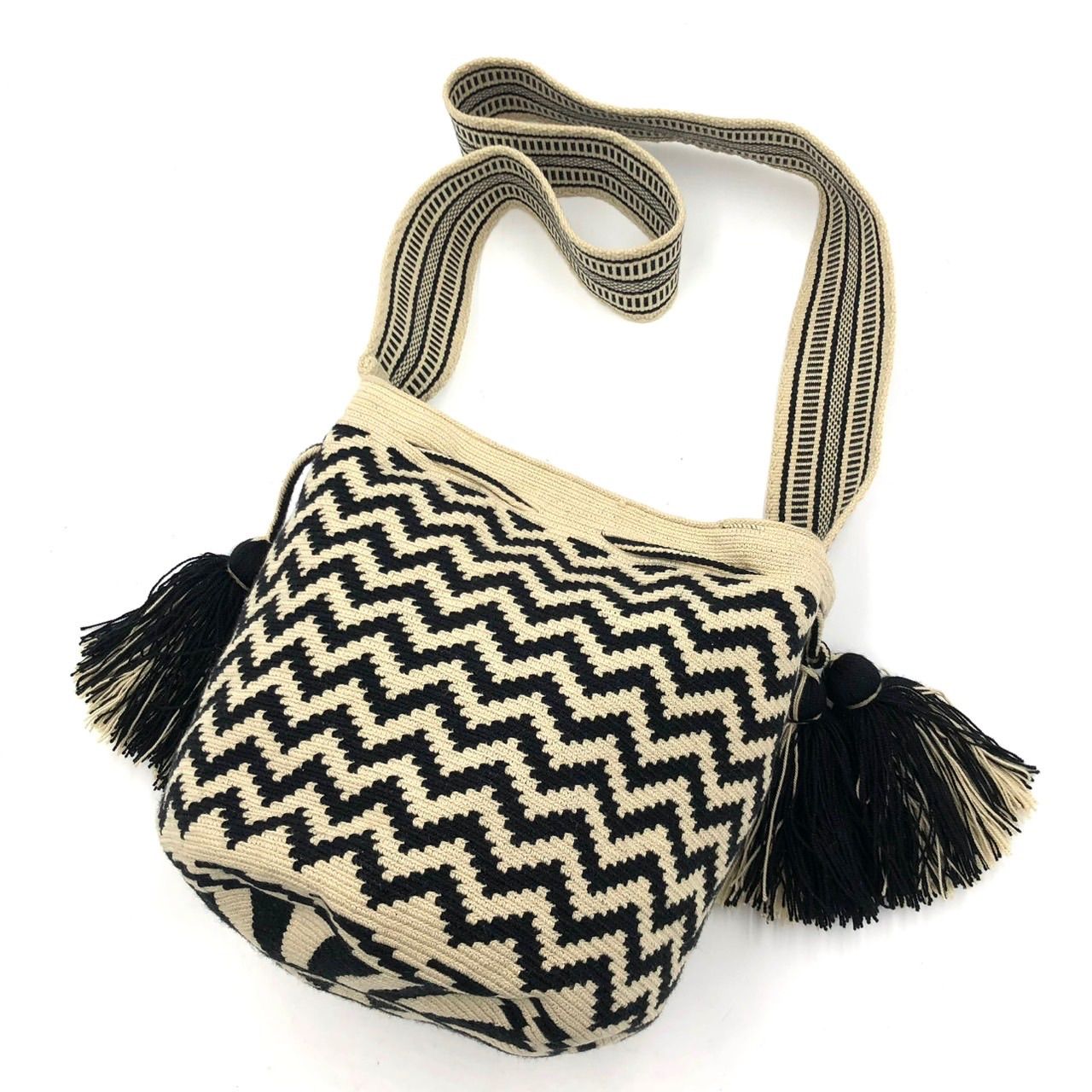 CHILA BAGS チラバッグス ワユーバッグ ショルダーバッグ 巾着 幾何学