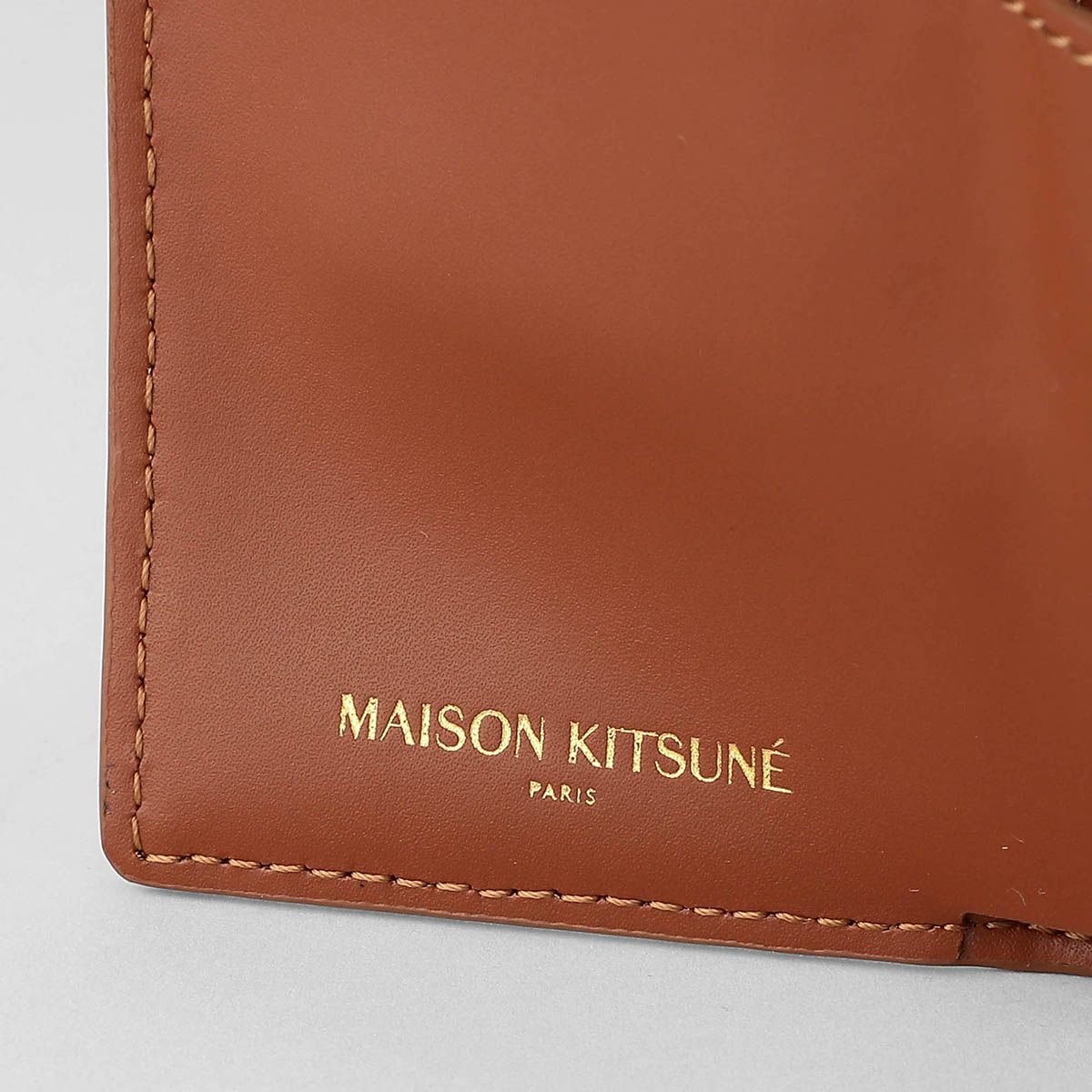 新品 メゾン キツネ MAISON KITSUNE 3つ折り財布 コンパクト ウォレット ブラウン 新品 メゾン キツネ MAISON KITSUNE 3つ折り財布 コンパクト