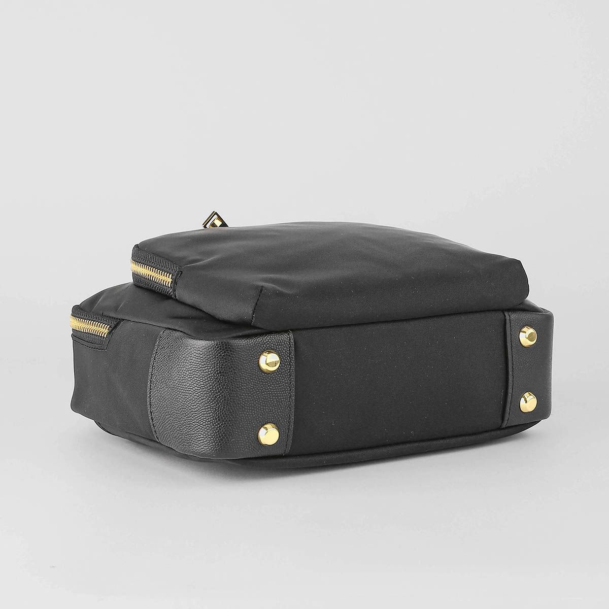 新品 トゥミ TUMI ショルダーバッグ ヴォヤジュール ブラック/ゴールド 