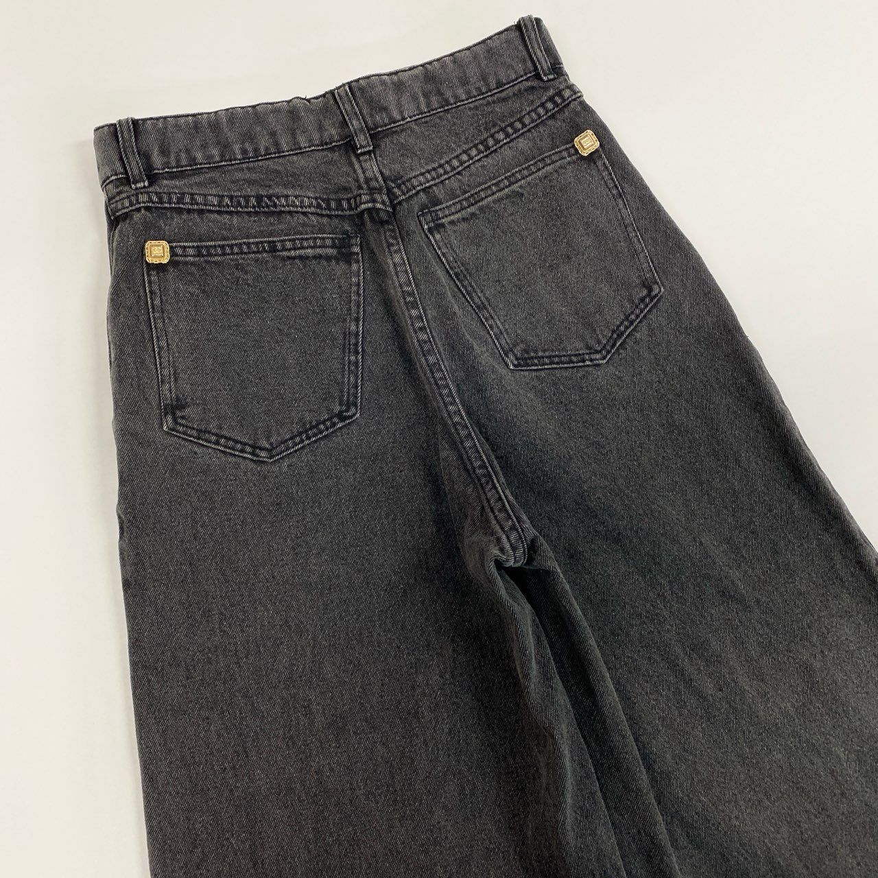 71a23 CHANEL シャネル 2020年 ライオンボタン ワイド デニムパンツ