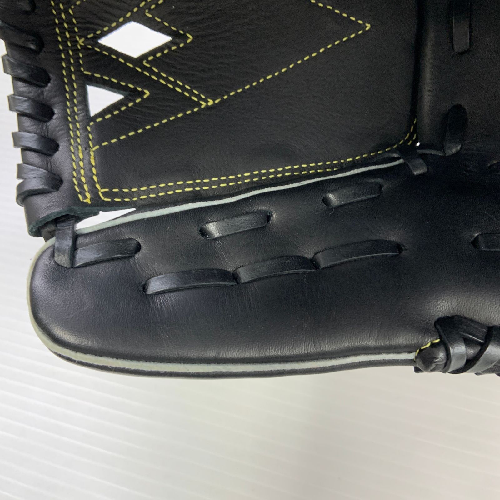 ミズノ MIZUNO セレクトナイン ソフトボール用 大人 一般 オールラウンド グローブ グラブ 右投げ 1AJGS20620 タグ付き  野球 7528 ミズノ(MIZUNO) ソフトボールグローブ 内野手 ジュニアソフトボール用