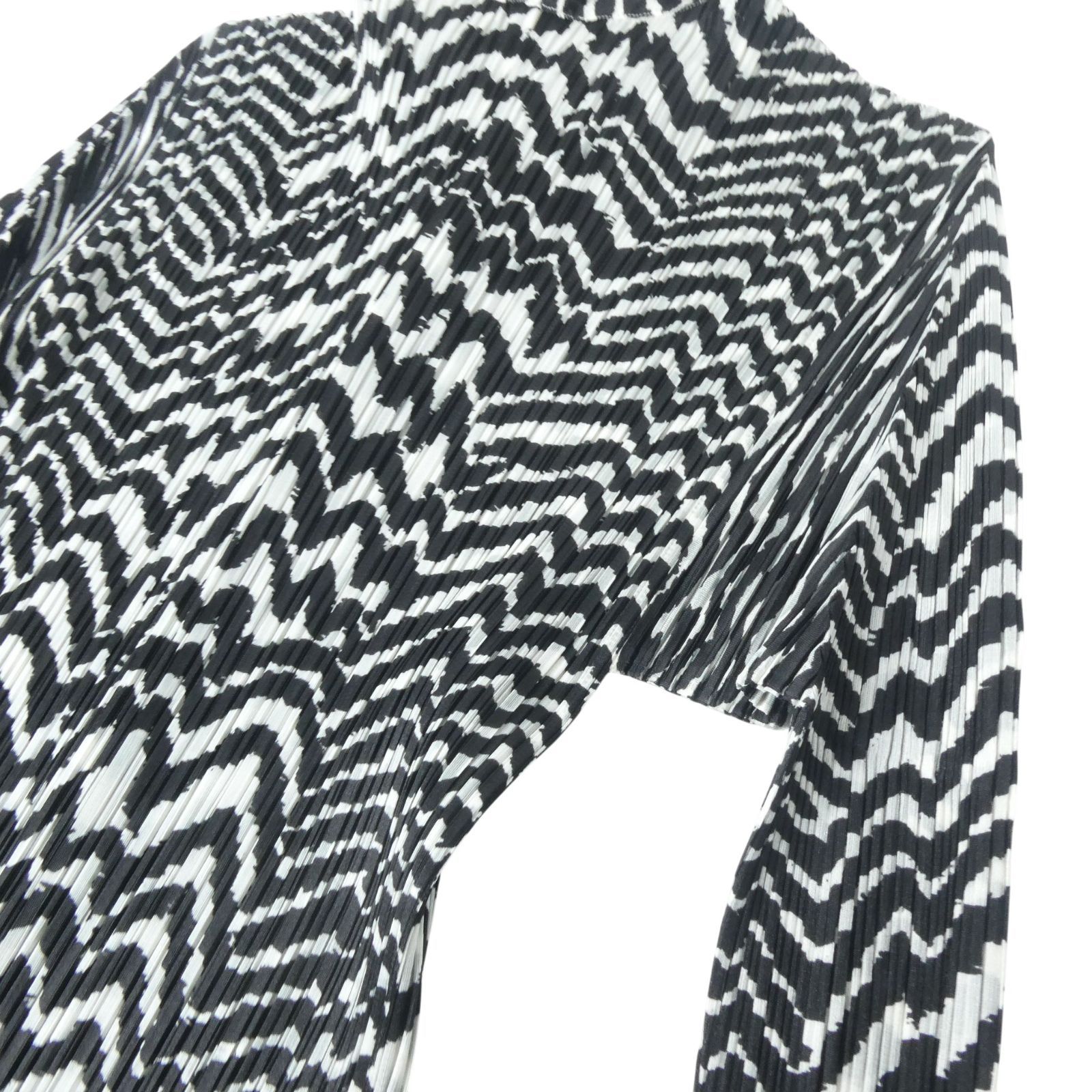 w*様 PLEATS PLEASE レア ストライプ柄 長袖シャツ PLEATS PLEASE レア