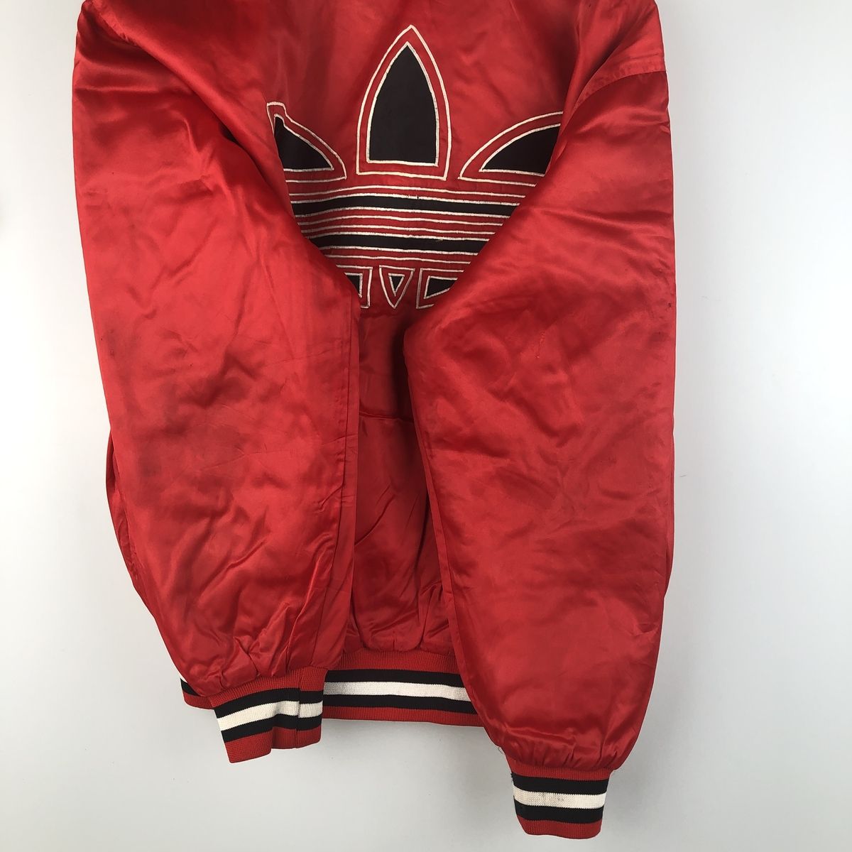 古着 80~90年代 アディダス adidas トレフォイルロゴ バックロゴ 中綿 