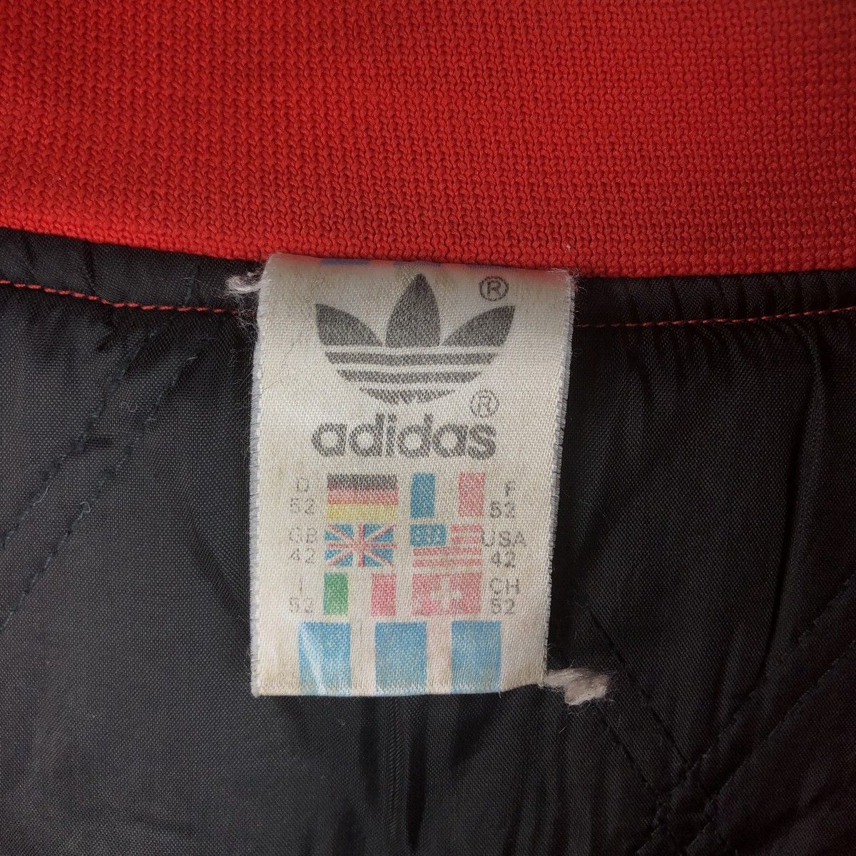 古着 80~90年代 アディダス adidas トレフォイルロゴ バックロゴ 中綿 