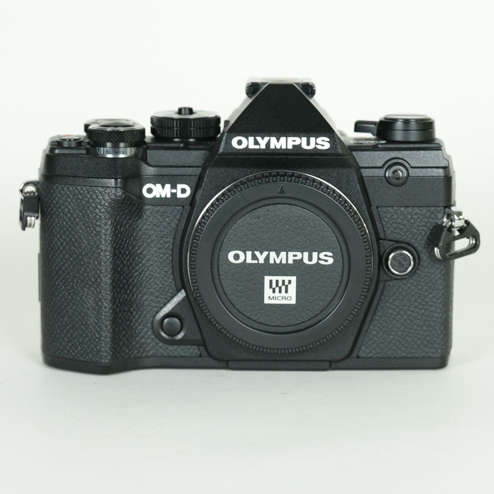 OLYMPUS OM-D E-M5 ボディ 【シャッター数6551】 届きました、総シャッター数が大きい』 オリンパス OM-D E-M5 Mark III