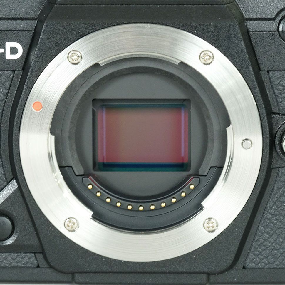 美品 | シャッター数13,588回] OLYMPUS OM-D E-M5 Mark III [ボディ