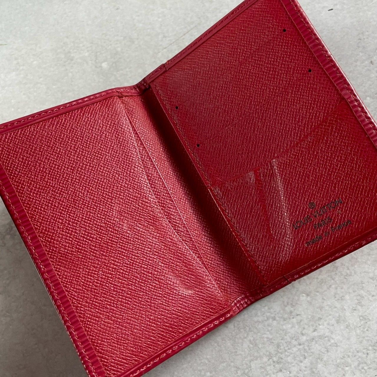 LOUIS VUITTON エピレザー 名刺入れ レッド LOUIS VUITTON ルイヴィトン エピ カードケース 名刺入れ パスケース