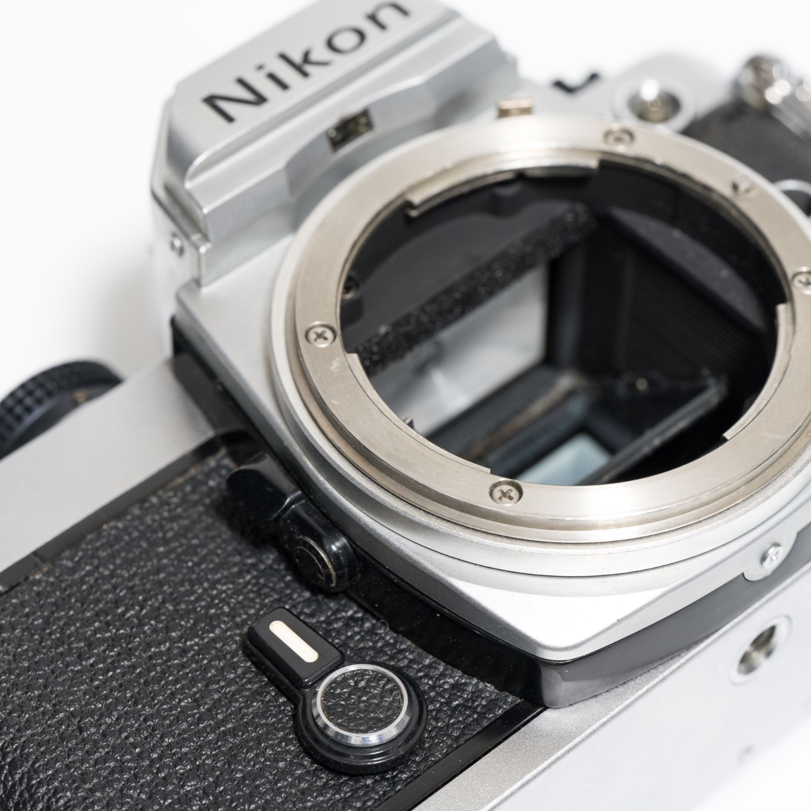 Nikon FM 前期型 本体のみ【美品】 - メルカリ