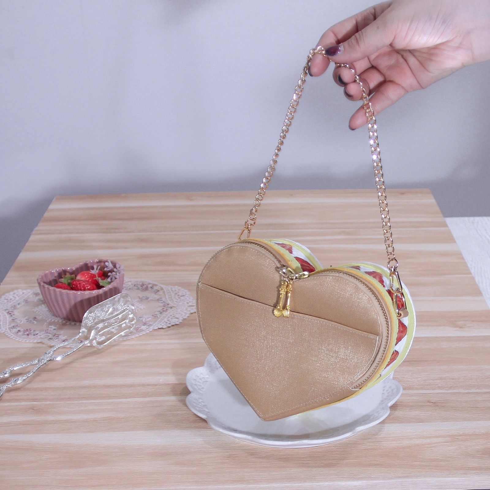 ハートのショートケーキバッグ - メルカリ