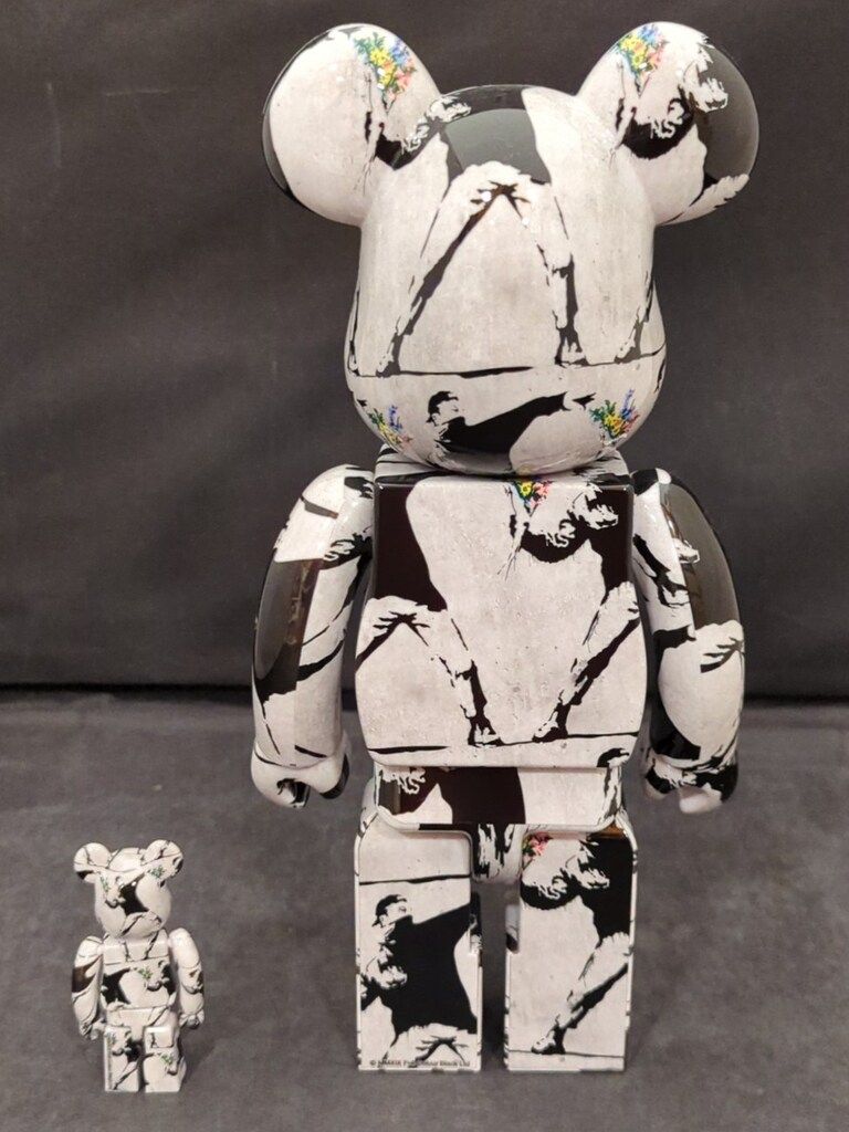 MEDICOMTOY BE@RBRICK BANKSY FLOWER BOMBER 100%+400% 100+400