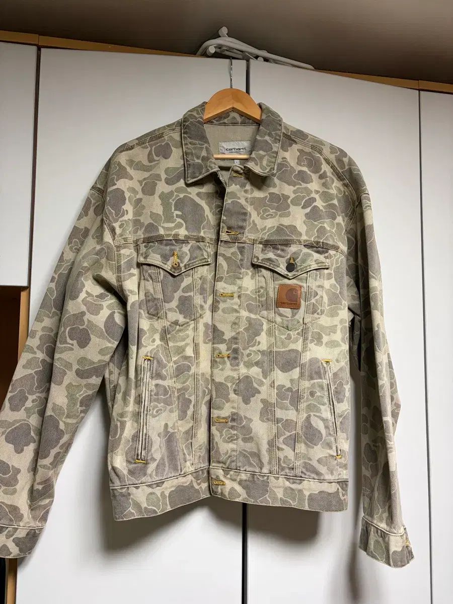 Carhartt WIP カモフラ トラッカー ジャケット Carhartt WIP carhartt