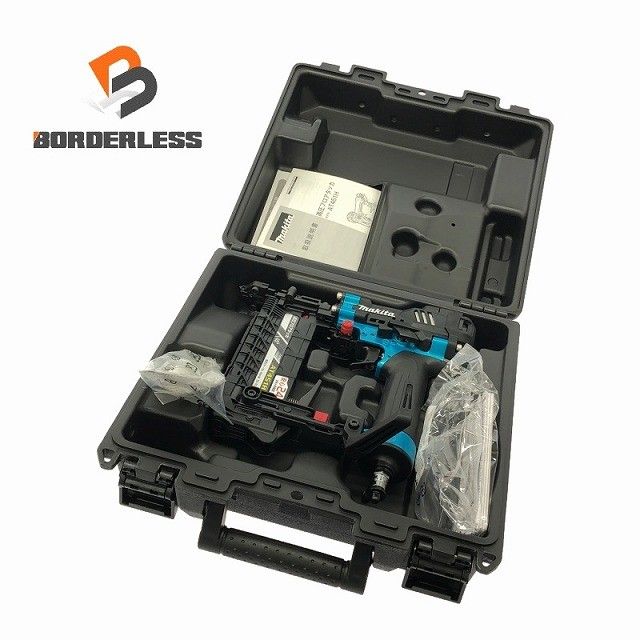 ☆未使用品※コメント必読☆makita マキタ 高圧 フロアタッカー AT451HM 青 ケース付 MA線ステープル4mm フロア用 エアーツール117129