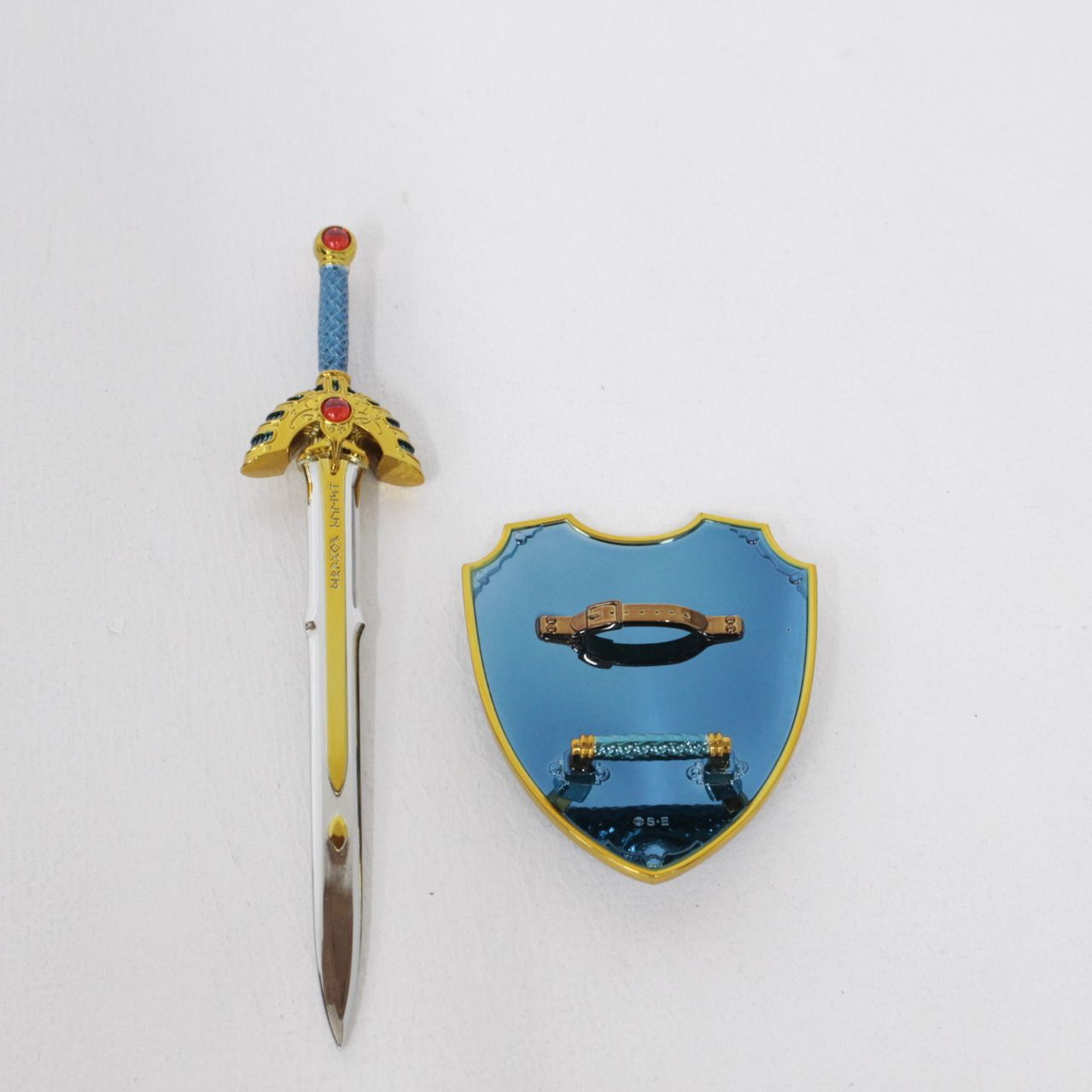 ☆加古川物流】中古 ドラクエ ロトの剣＆ロトの盾 メタリックアイテム