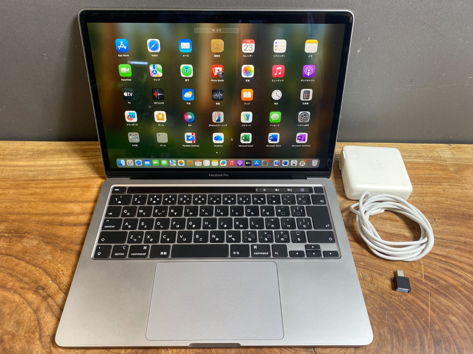 良品］Apple MacBook Pro 13インチ 2020/Core i7 / メモリ16GB / SSD