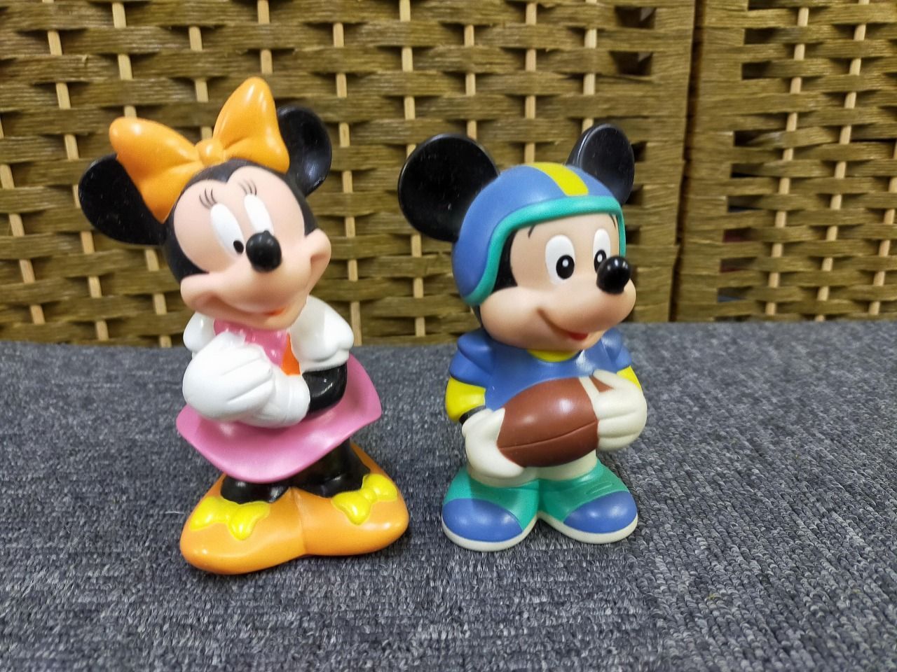 ディズニー ミッキー ミニー 貯金箱 ペアセット ソフビ フィギュア