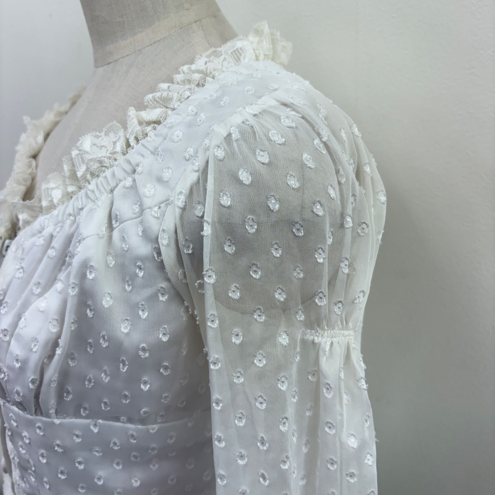 ソニアジョーンズ】フラメンコ衣装 トップス 白 ホワイト ドット 長袖