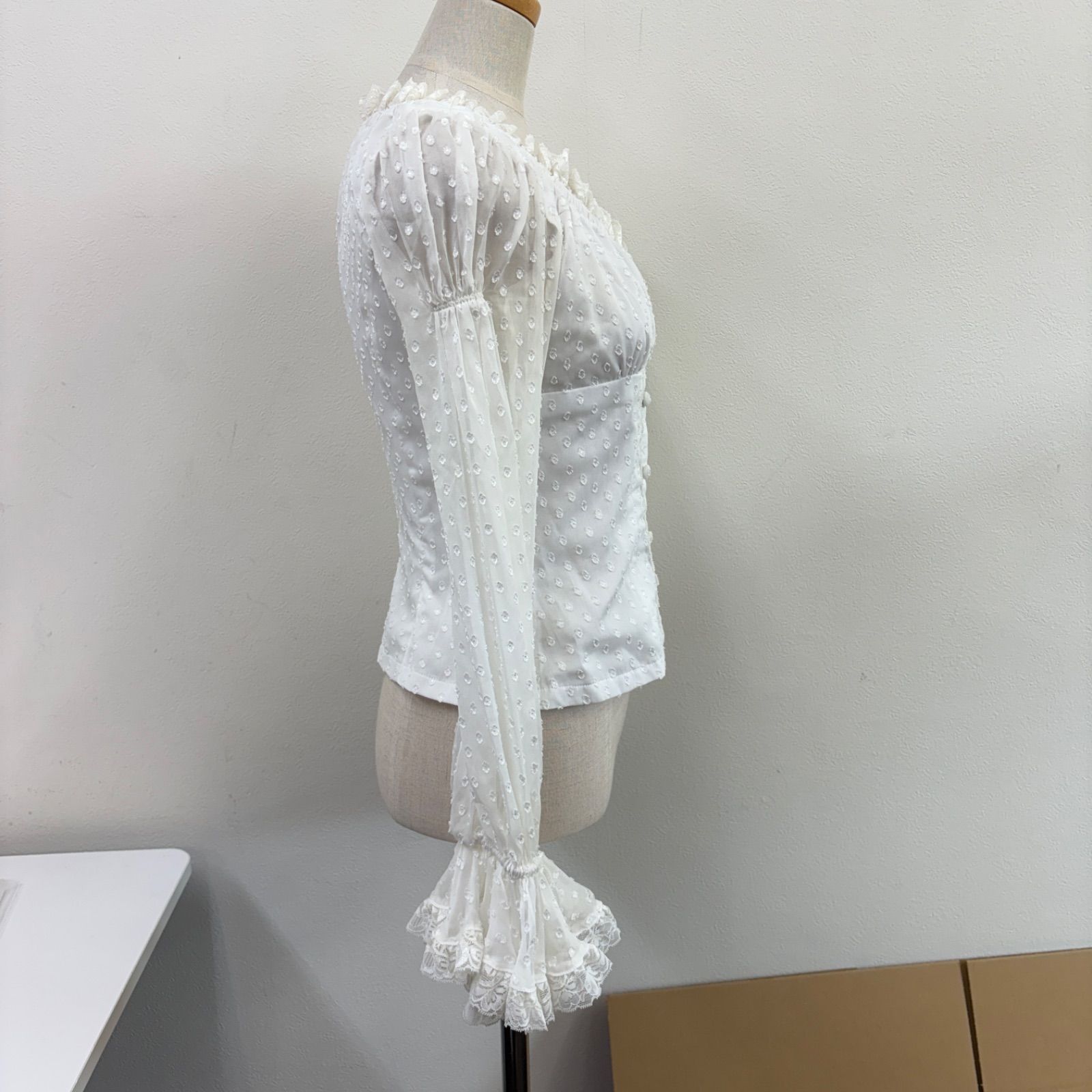 ソニアジョーンズ】フラメンコ衣装 トップス 白 ホワイト ドット 長袖