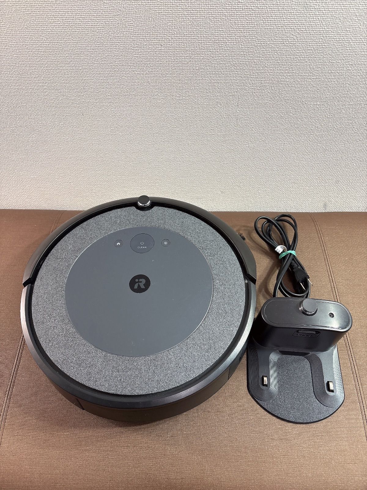 Aeroforce ロボット掃除機本体 ルンバi3 - メルカリ