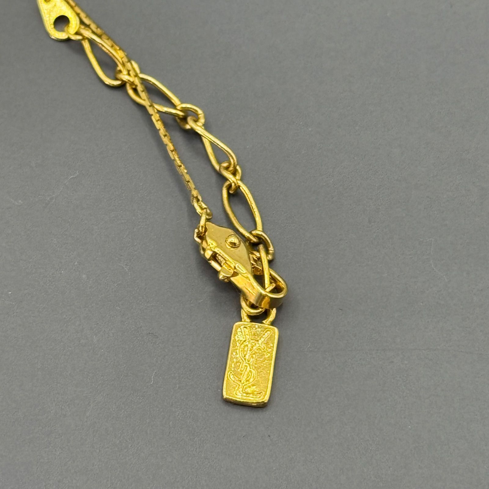 イヴサンローラン ラインストーン ゴールド ネックレス ヴィンテージ　Y2K Vintage Yves Saint Laurent pearl and rhinestone necklace イヴサン