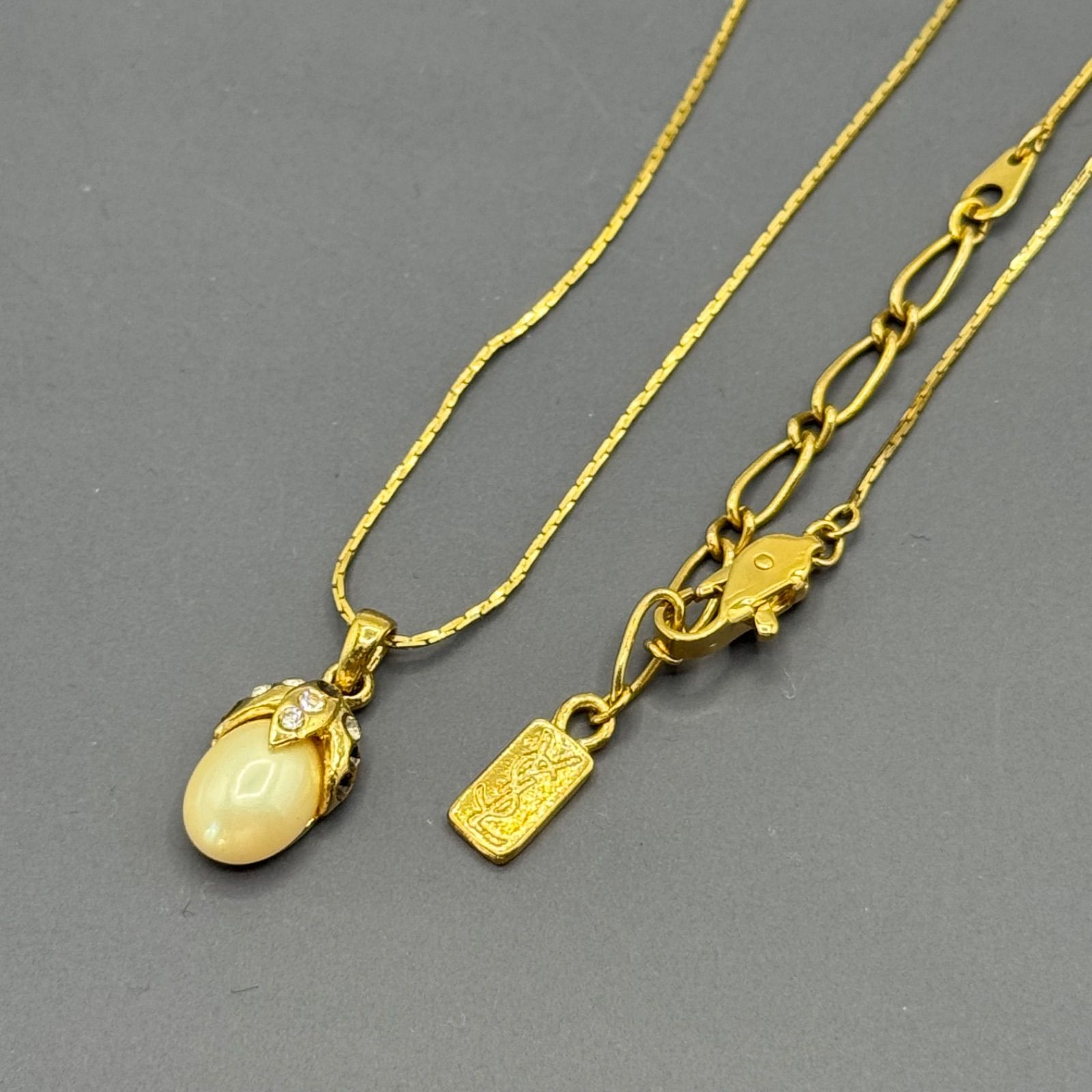 Vintage Yves Saint Laurent pearl and rhinestone necklace イヴサン