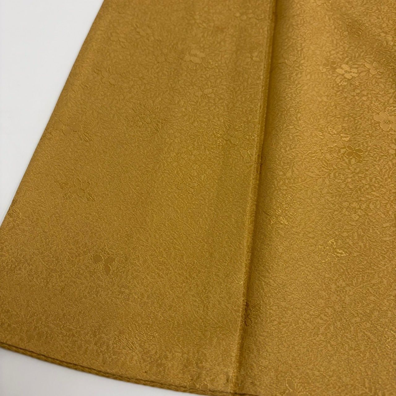 着物　正絹　色無地　地紋　一つ紋 訪問着 正絹一つ紋色無地訪問着(カラシ色)