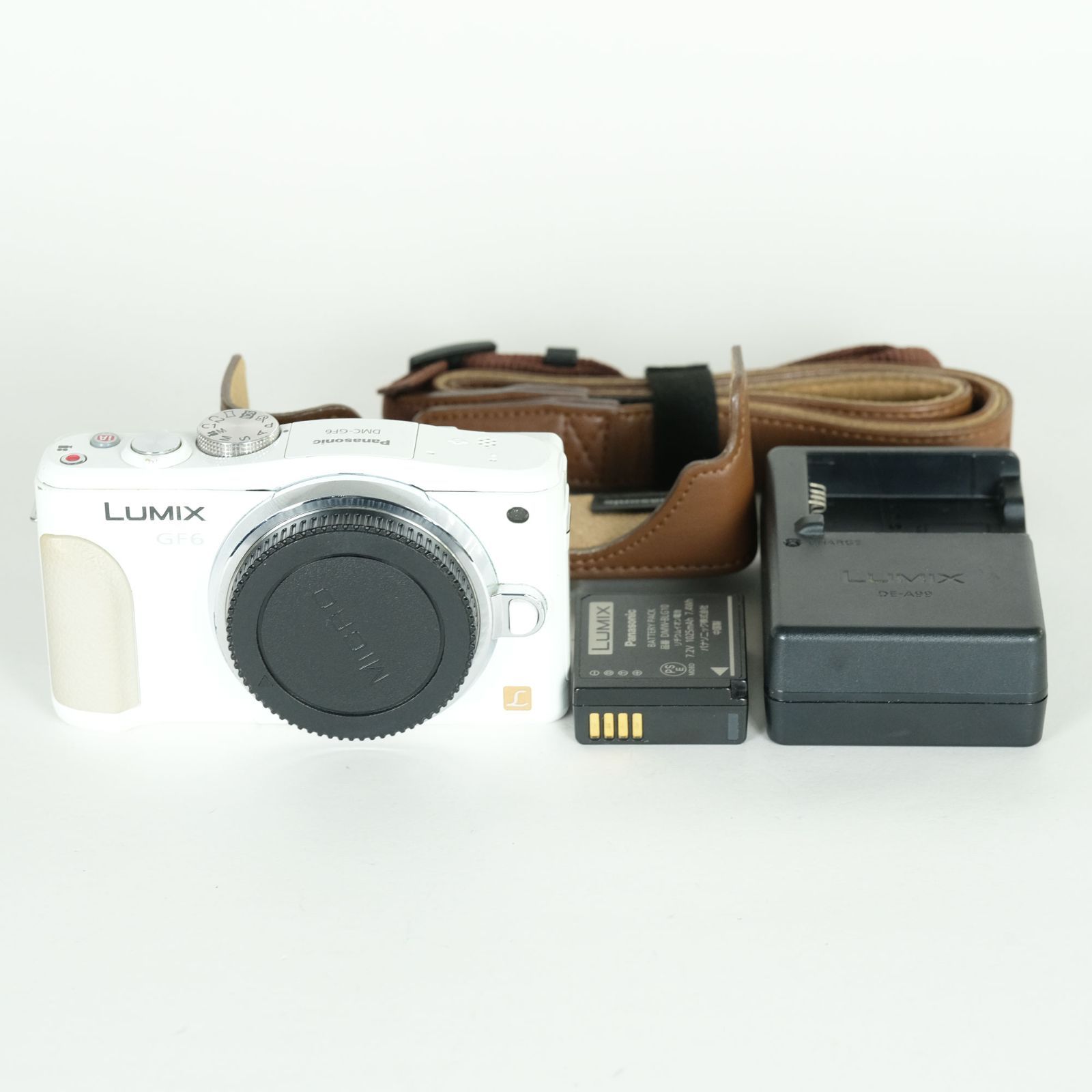 並品 | レザーケース付] Panasonic LUMIX DMC-GF6-W ボディ ホワイト