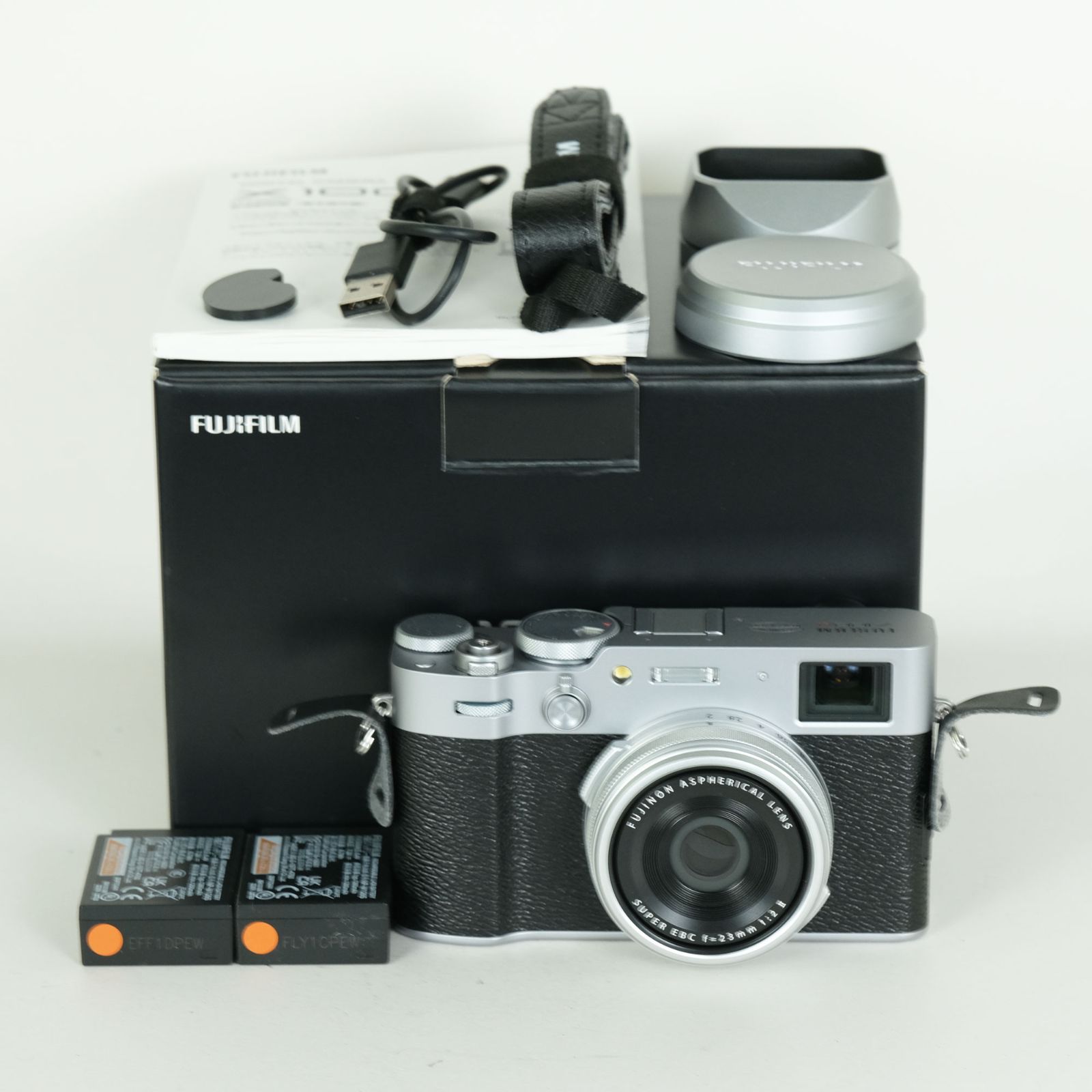 美品 | シャッター数500回｜バッテリー2個・別売付属品付] FUJIFILM