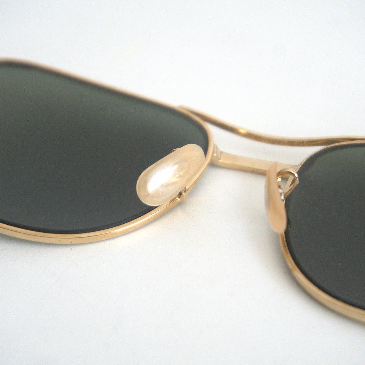 美品　Ray-Ban B&L ゴールドフレーム サングラス　SIGNET Ⅱ 90S】RAY BAN【B&L SIGNET】 ゴールドフレーム サングラス レイバン