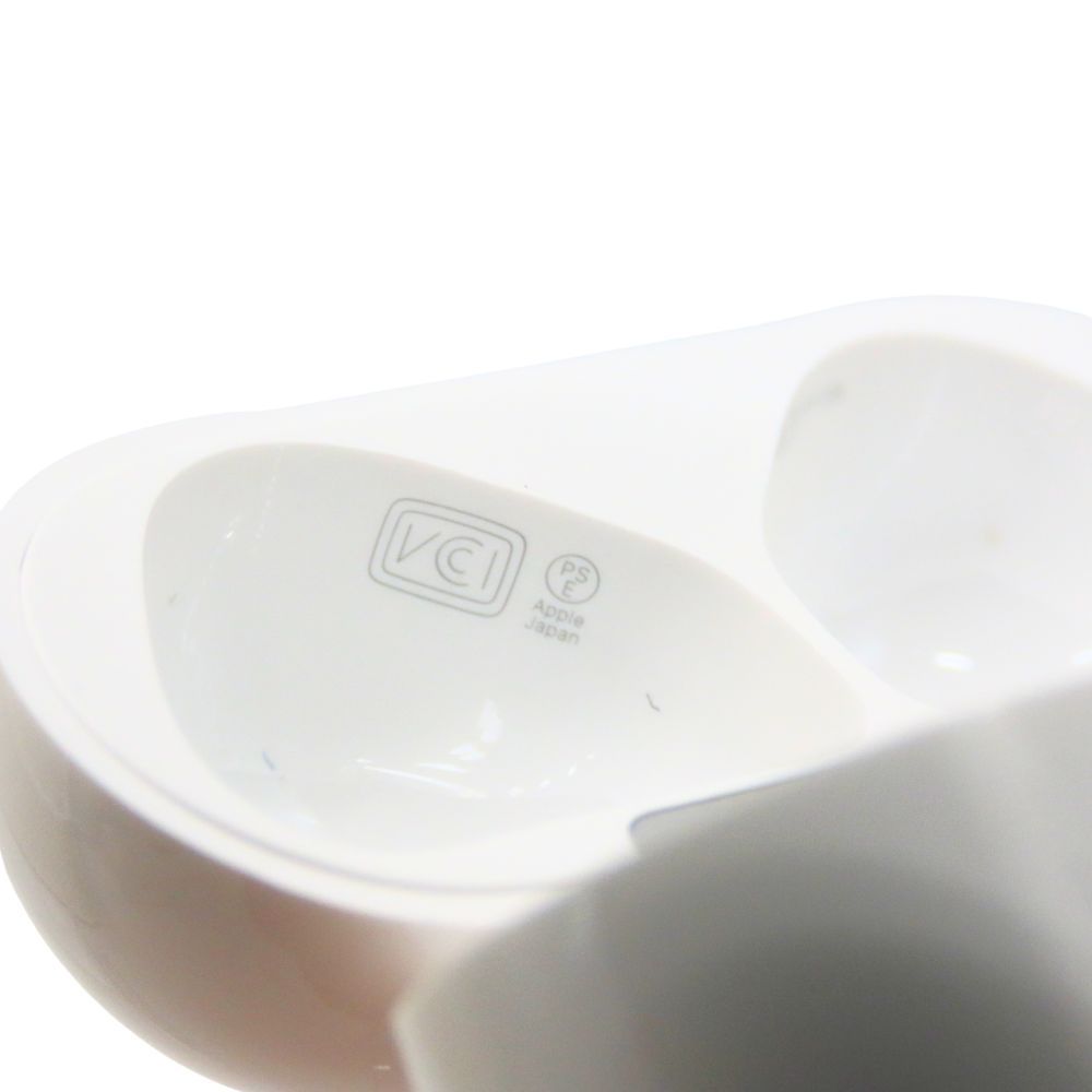 中古】Apple アップル AirPods 4 MXP63J/A ホワイト 白 ワイヤレス