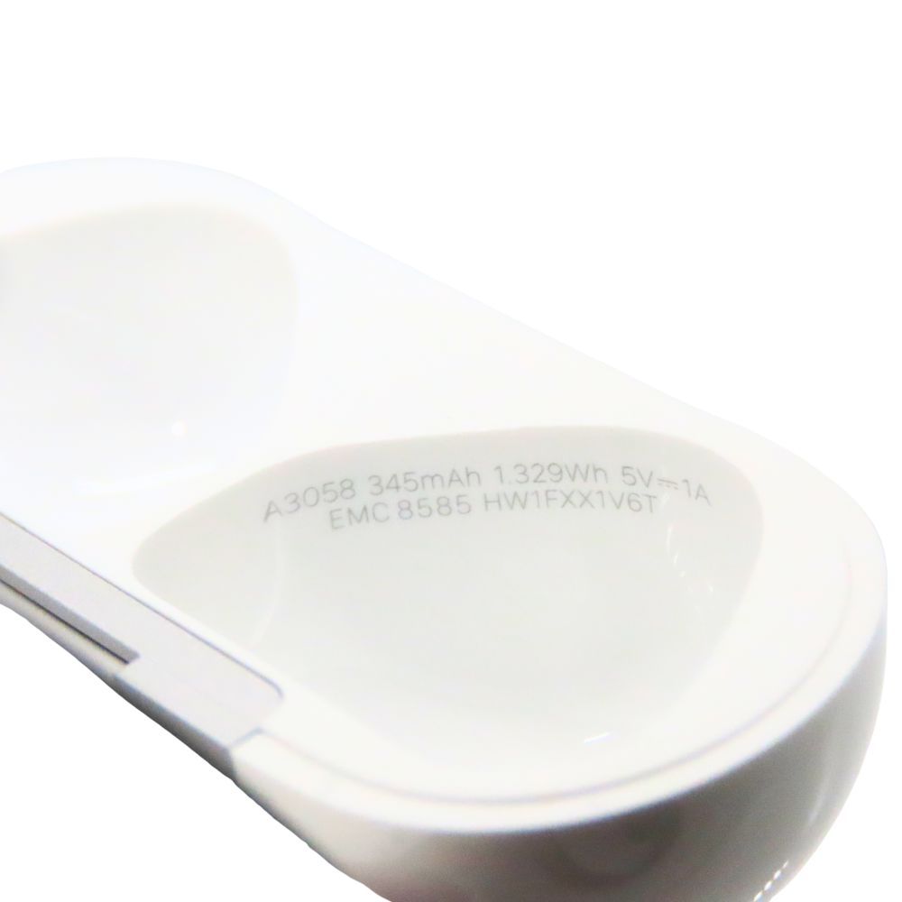 中古】Apple アップル AirPods 4 MXP63J/A ホワイト 白 ワイヤレス