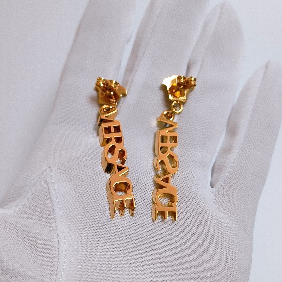 訳あり◇VERSACE ラ メドゥーサ ロゴ ドロップ ピアス 国内発送
