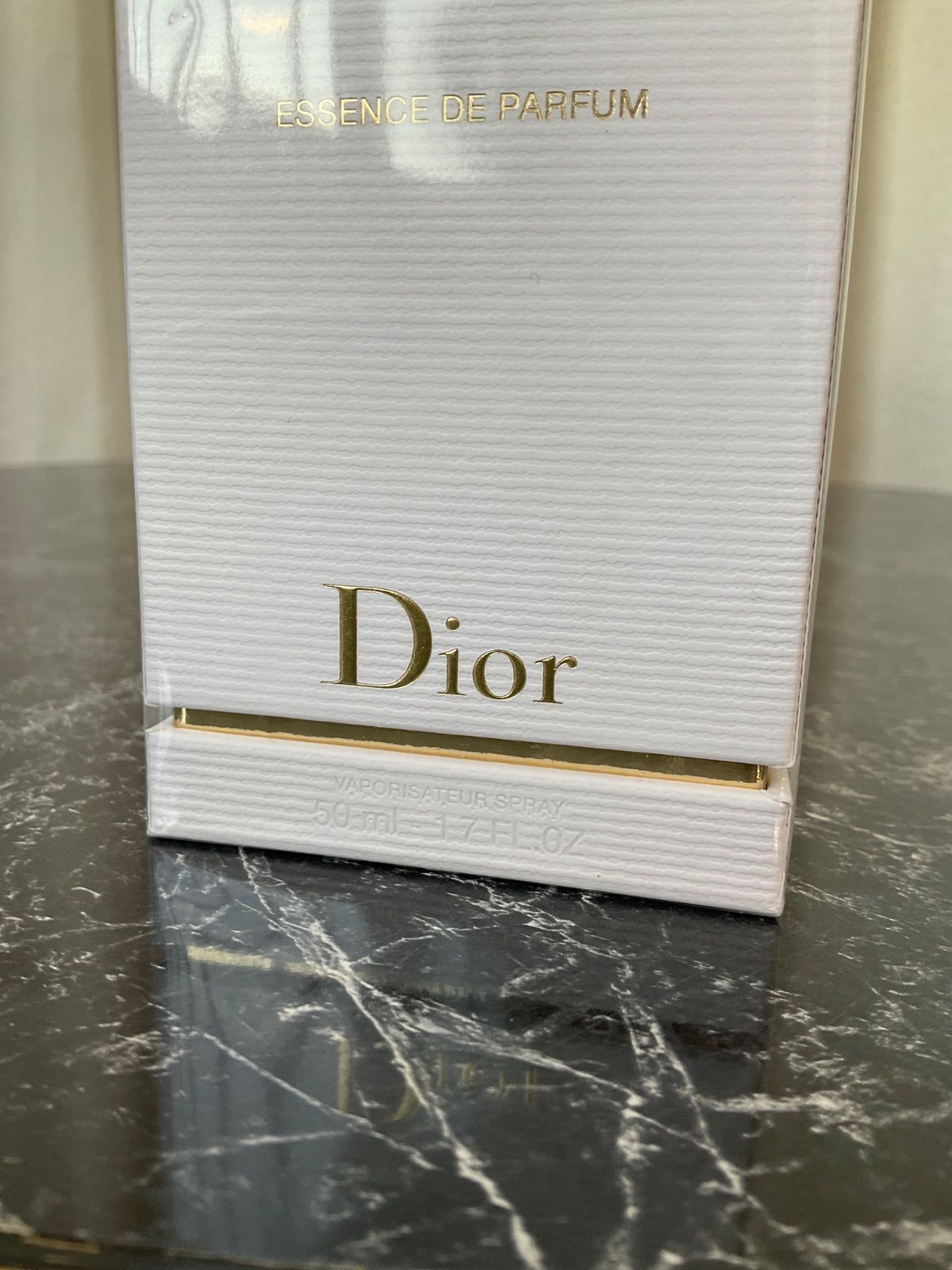 クリスチャン ディオール ジャドール ロー エッセンス ドゥ パルファン