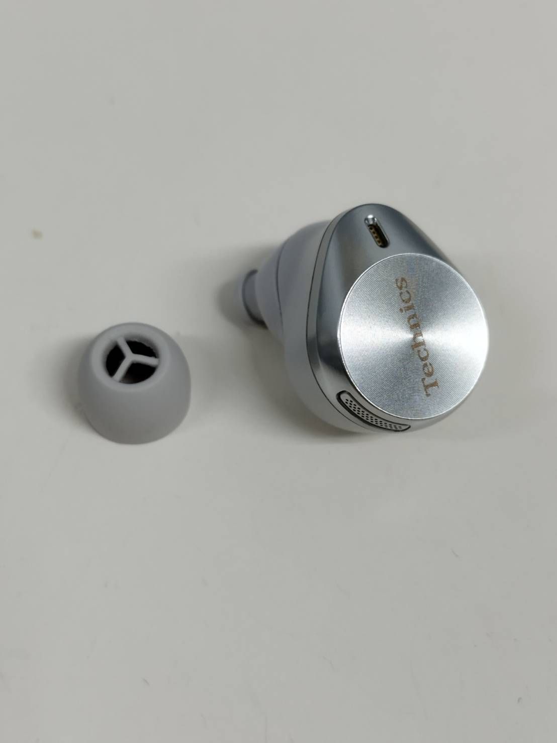 中古/右耳のみ/Technics EAH-AZ80-S/シルバー/右のみ/銀/D 中古/右耳のみ/Technics EAH-AZ80-S/シルバー/右のみ/銀/L｜Yahoo