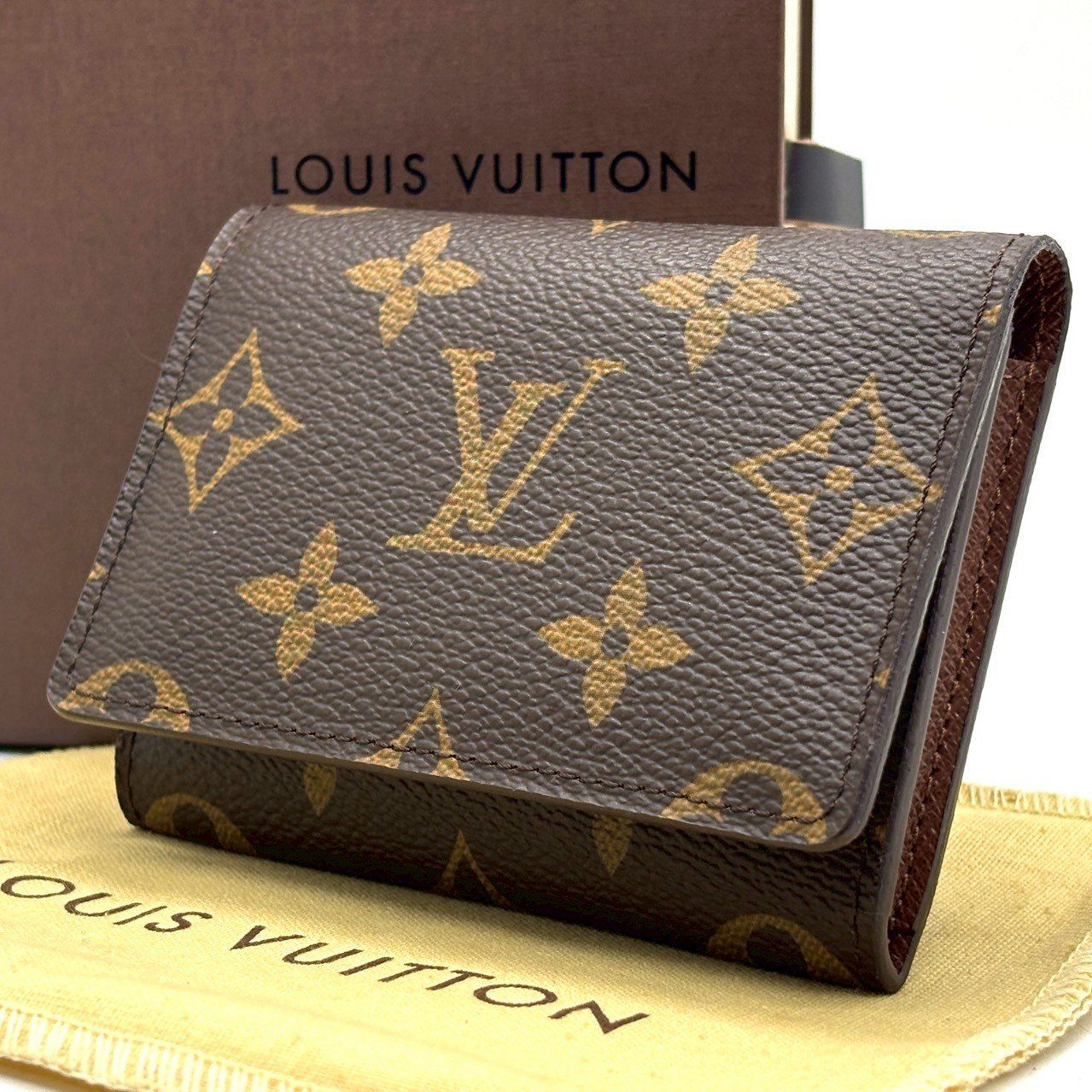 名刺交換で差がつく】 LOUIS VUITTON 二つ折りカードケース モノグラム