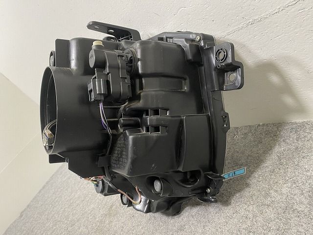 アルト ラパン HE33S 純正 左 ヘッドライト/ランプ キセノン HID