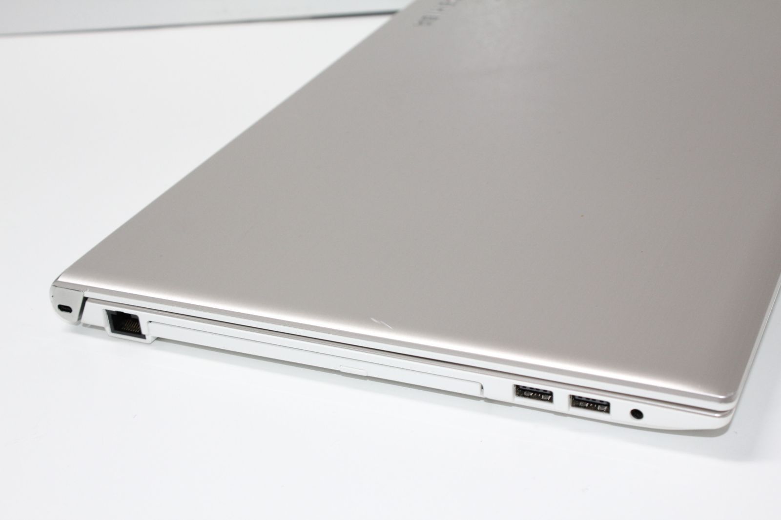 ノートPC】東芝〈dynabook T45/AGX〉Intel celeron/SSD256GB/メモリ8GB