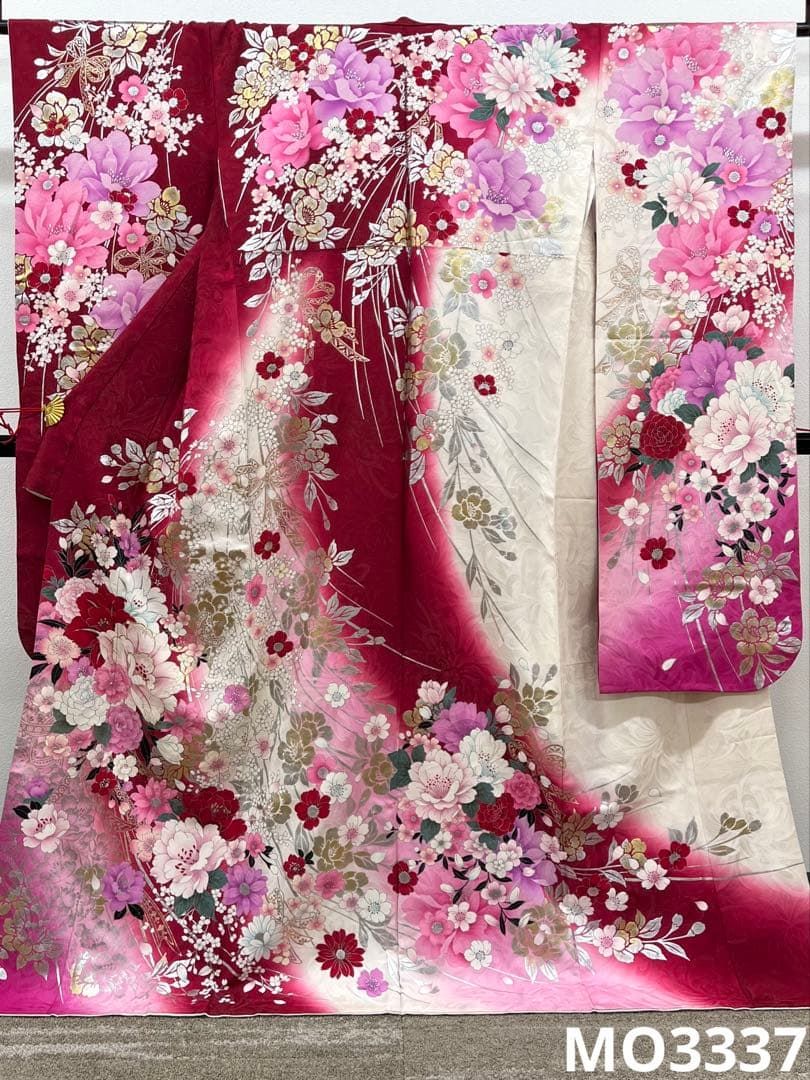 振袖 銀通し ラメ刺繍 銀彩 紋意匠 身丈168cm 撥水加工済 MO3337 