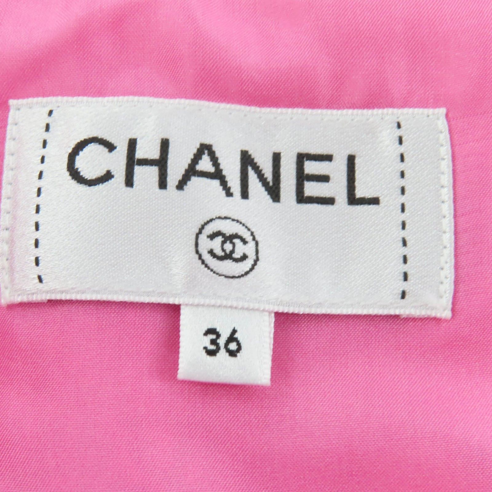 極美品☆CHANEL シャネル 24P P76729V68549 ココマーク ランウェイ着用  